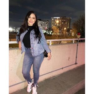 Meet your Posher, Gabby